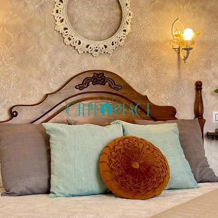 Flamenco, Solo A 40 Metros De La Playa