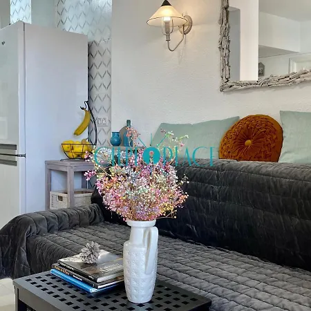 Flamenco, Solo A 40 Metros De La Playa * קלפה